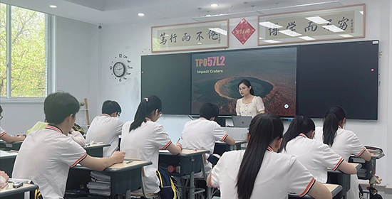 (郑州啄木鸟留学)上课实景