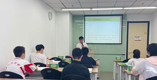 (重庆啄木鸟留学)上课实景