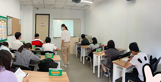 (杭州啄木鸟留学)上课实景