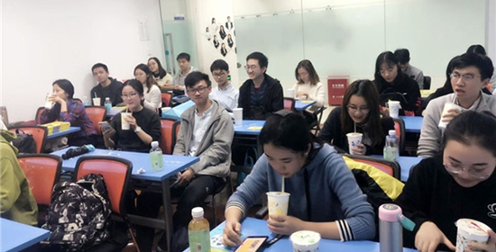(太原啄木鸟留学)上课实景