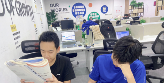 (青岛啄木鸟留学)上课实景