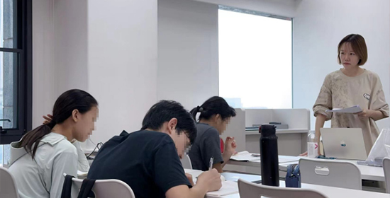 (青岛啄木鸟留学)上课实景